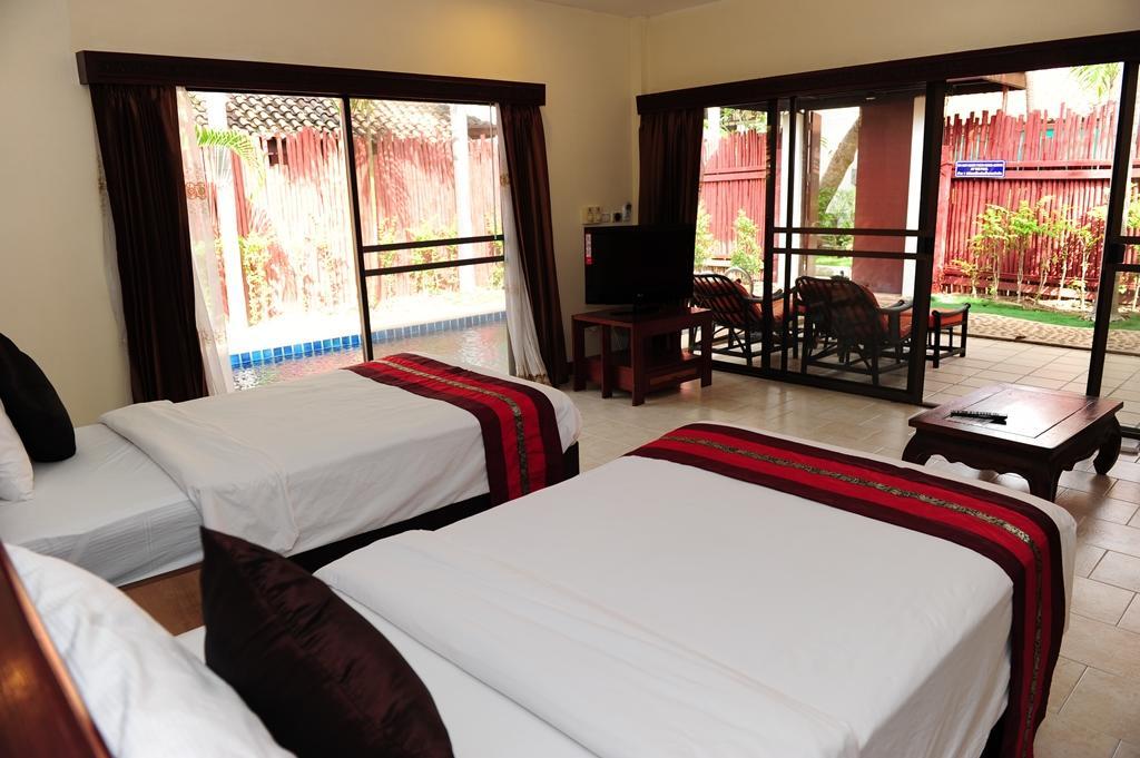 Napalai Pool Villa Resort Патая Екстериор снимка